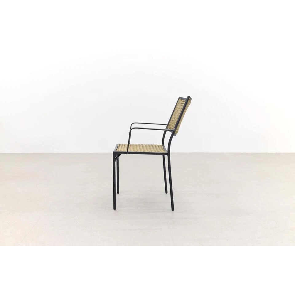 VDG Laura Stapelbare Tuinstoel - Black Steel/natural Wicker 6 VDG Laura Stapelbare Tuinstoel - Black Steel/natural Wicker - Afbeelding 4