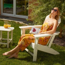 Tectake - Tuinstoel Joan Wit - Tuinstoel In Houtlook -Tuinmeubels Winkel 1000078052 0101