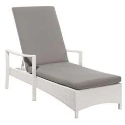 Beliani Tuinligstoel VASTO - Wit Pe Rotan -Tuinmeubels Winkel fecf0ffe000149ac812be95daf62bd6d