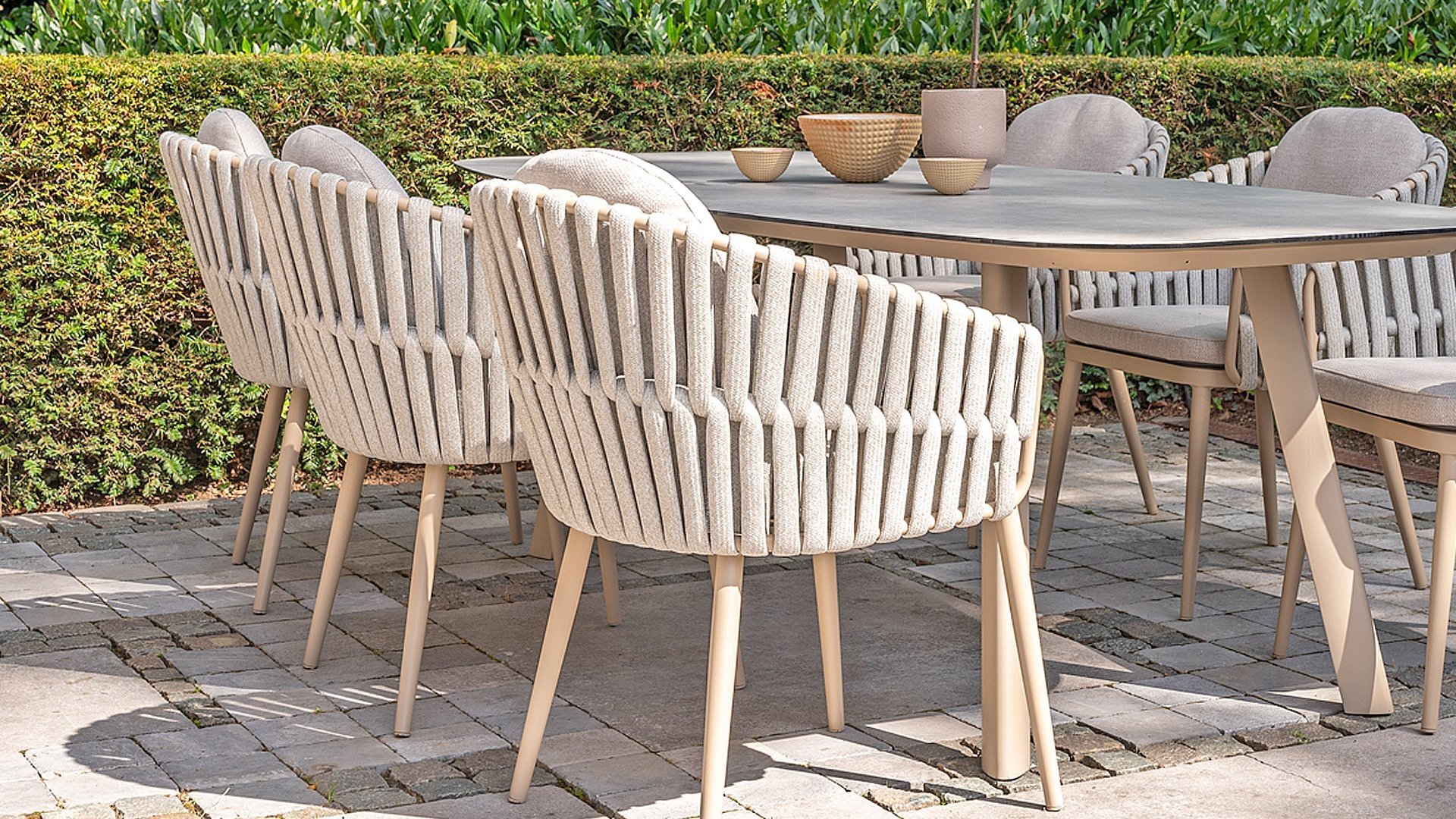 Voorkant -Tuinmeubels Winkel 4 seasons outdoor eva dining